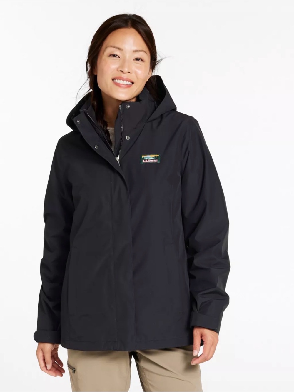 L.L Bean Women’s Hooded Rain Jacket Black , Small
